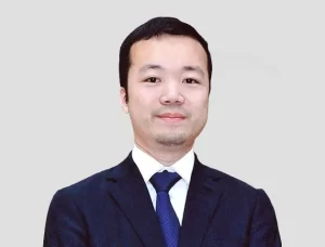 Một trợ lý ngực khủng của Tập đoàn Prince đã được tại ngoại sau khi đóng 150.000 nhân dân tệ tiền bảo lãnh sau khi lừa đảo 4,5 tỷ nhân dân tệ. Cô ta nở nụ cười rạng rỡ. #ChenZhi